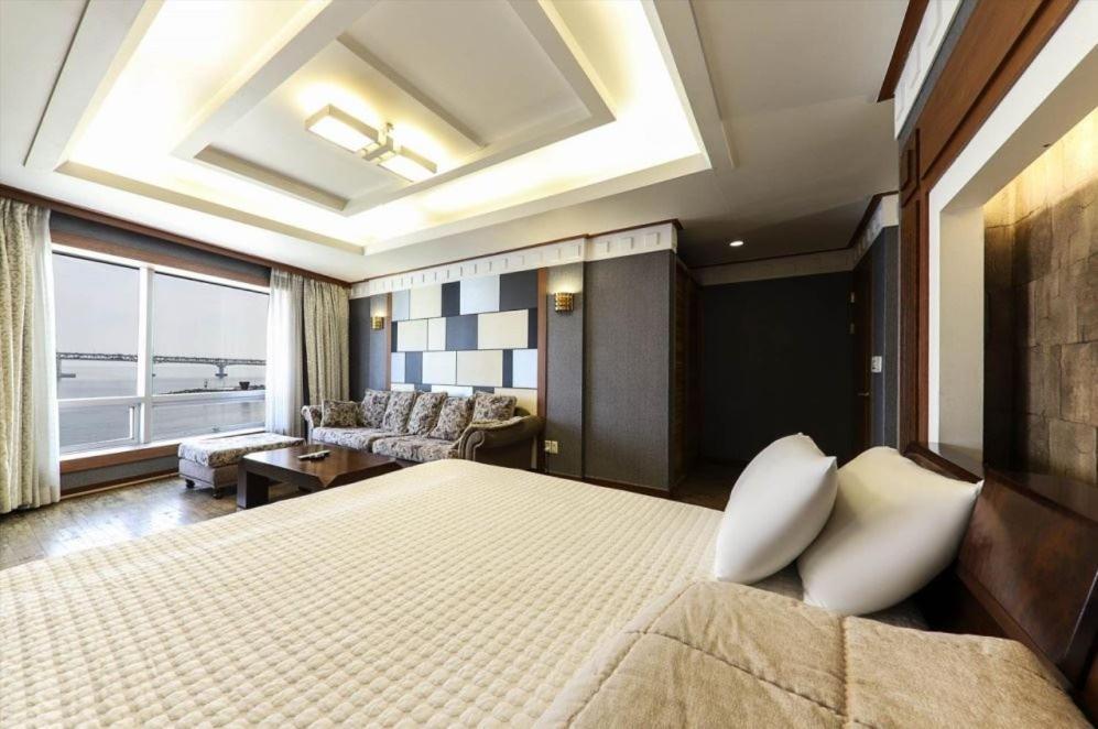 Bridge Hotel Пусан Экстерьер фото