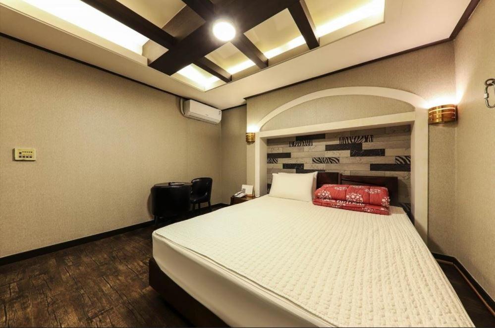 Bridge Hotel Пусан Экстерьер фото